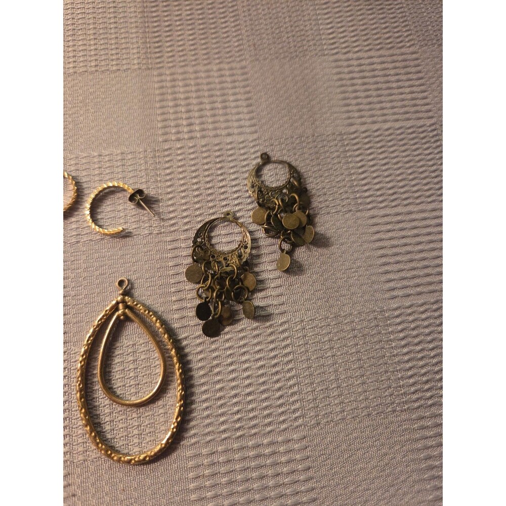 Earring Bundle - Picture 2 of 3